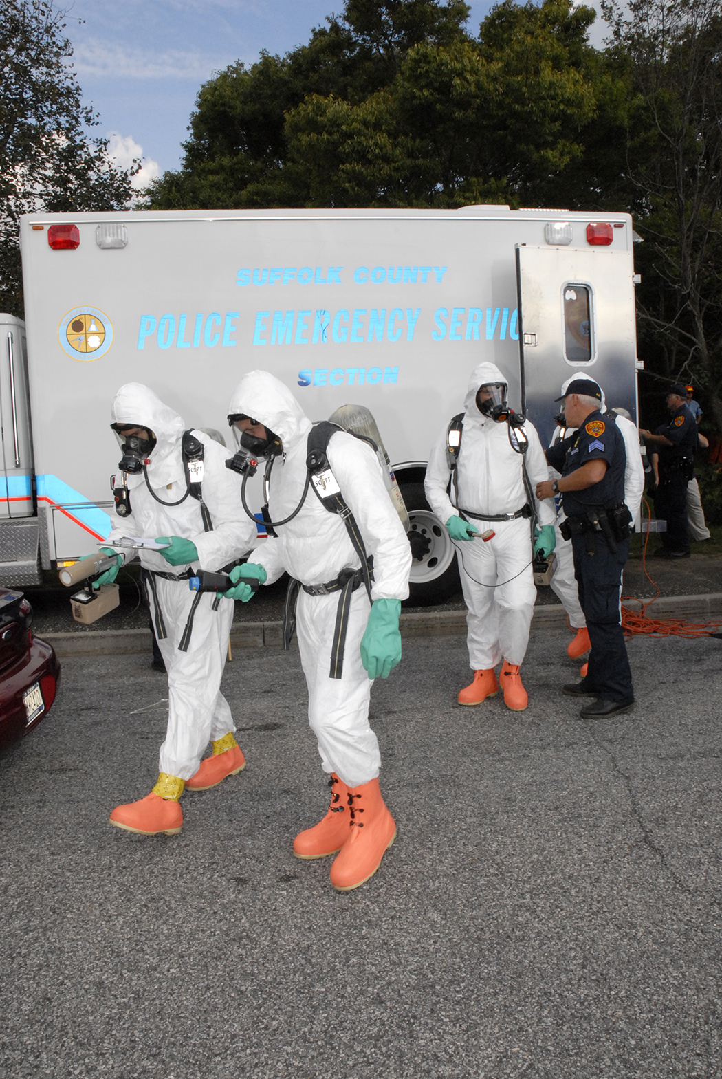 SCPD staff preparing to retrieve hazardous material